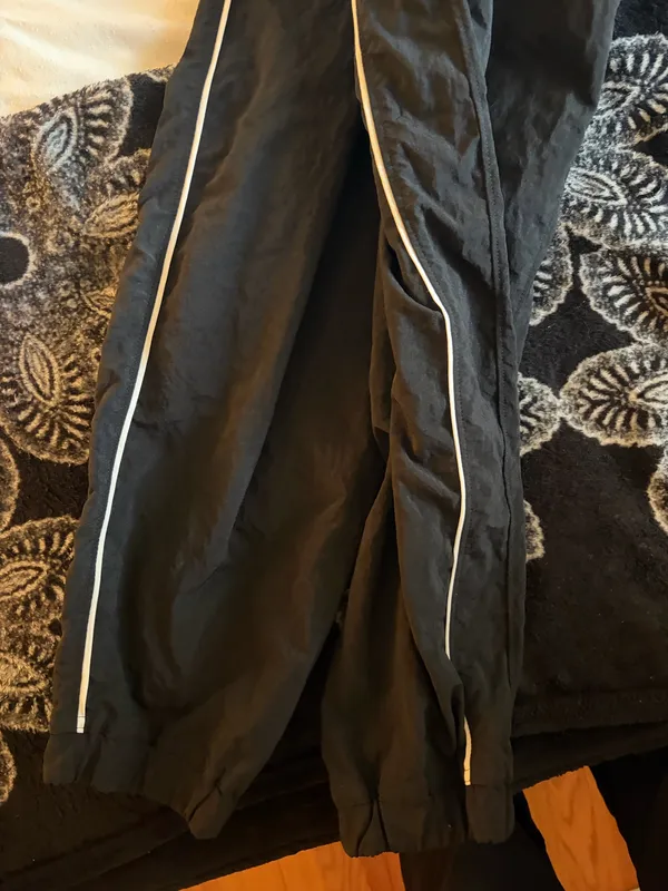 Lululemon black track pants - Image 4