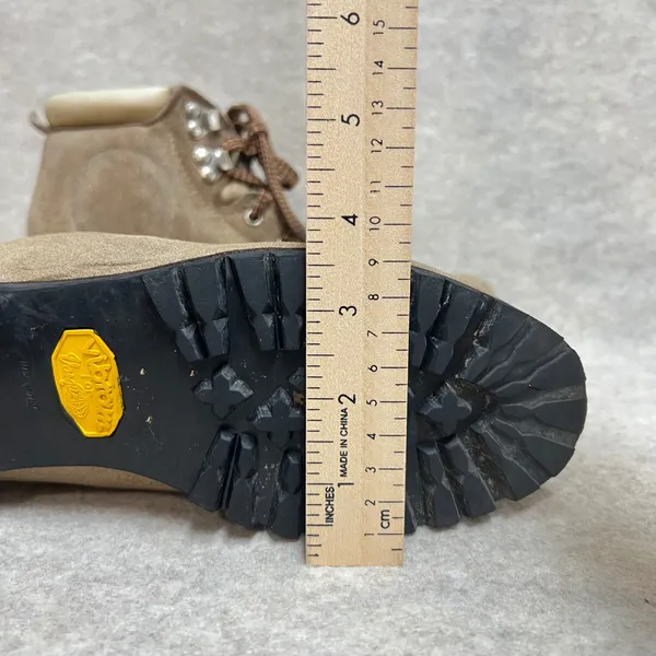 Vintage Vasque Tan Suede Hiking Boots Vibram Sole Made in Italy 7504 Women 8.5 M - Image 11