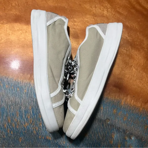 Hey Dude Sz 7 Karina Joy Sand Leopard Print Laces Comfort Sneakers Slip on shoes - Image 3
