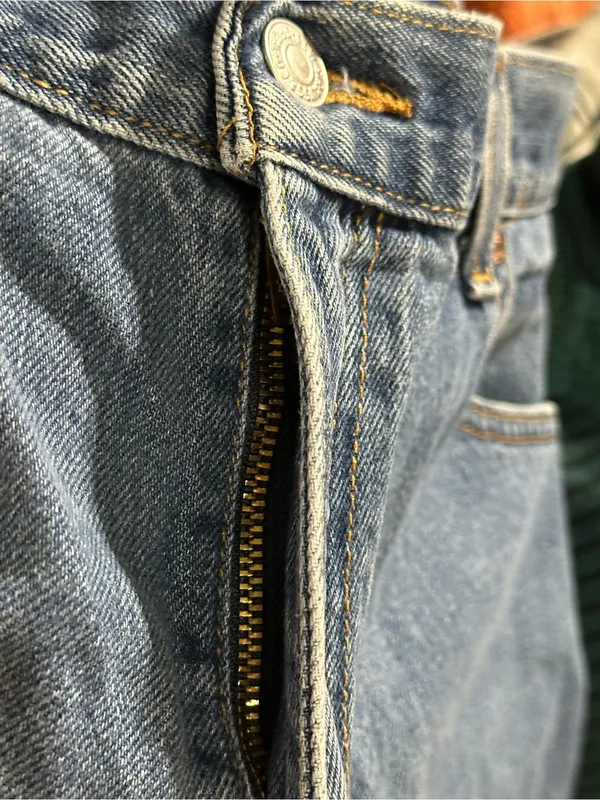 LEVI’S Vintage 501 jorts size 16 Jean shorts 2003 - Image 9