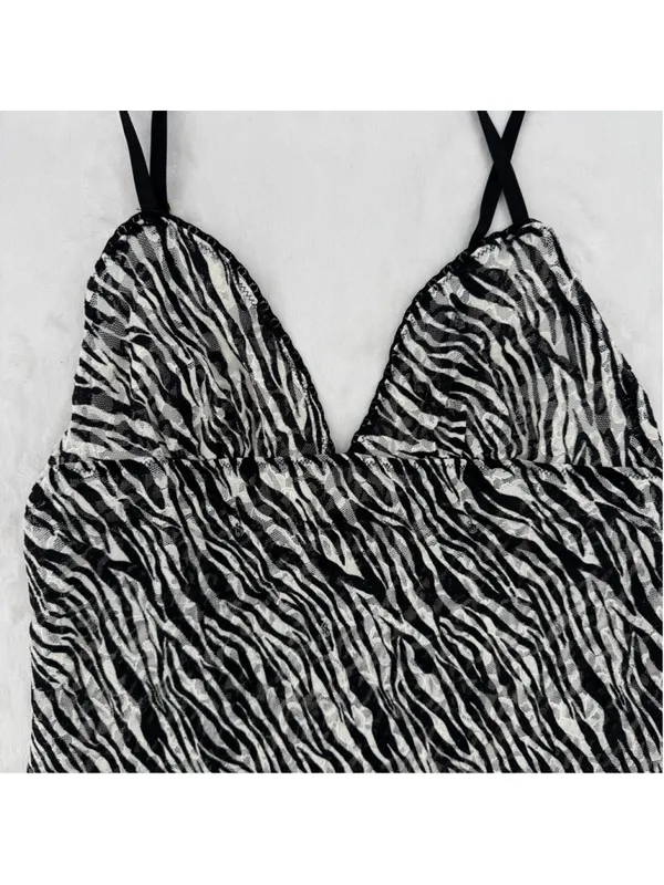 Victoria's Secret Chemise Zebra Stripes Lace Trim Semi Sheer Size medium - Image 3