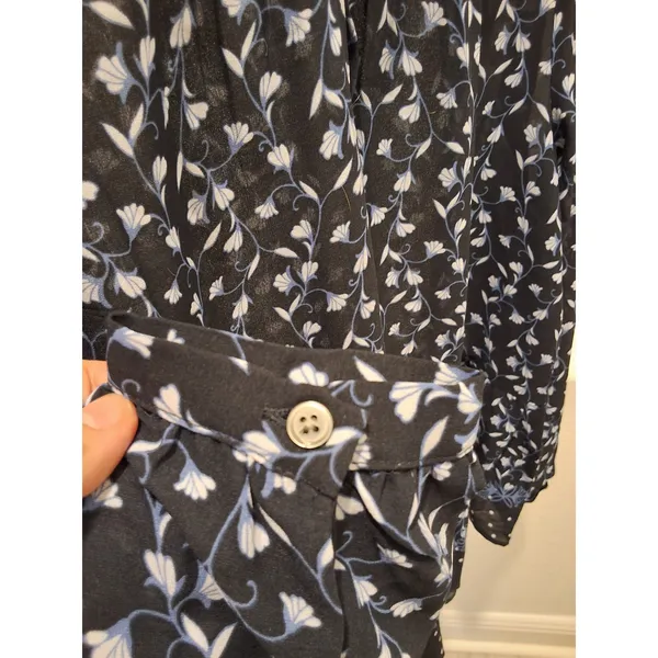 Ann Taylor Loft Size M Navy Blue Floral Peplum Hem Blouse - Image 6