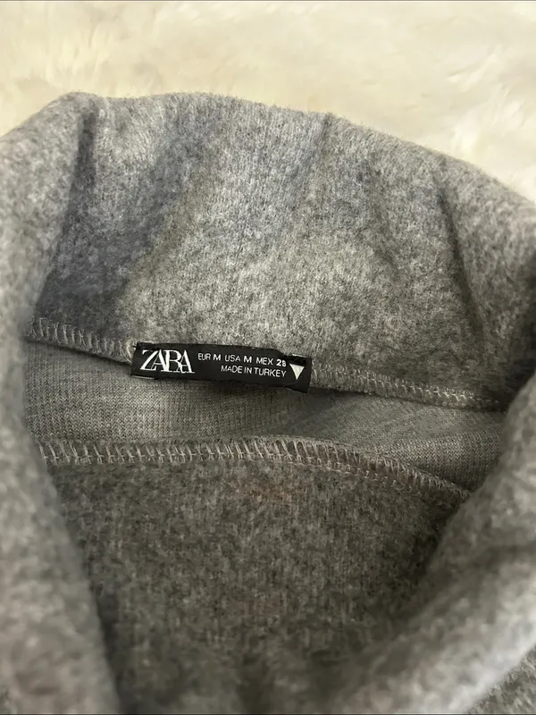 Zara Sleeveless Turtleneck Tie Back Sweater - Image 5