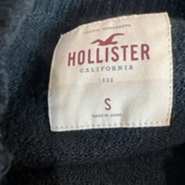Hollister Black and White Striped Sweater Women's Large - Image 4