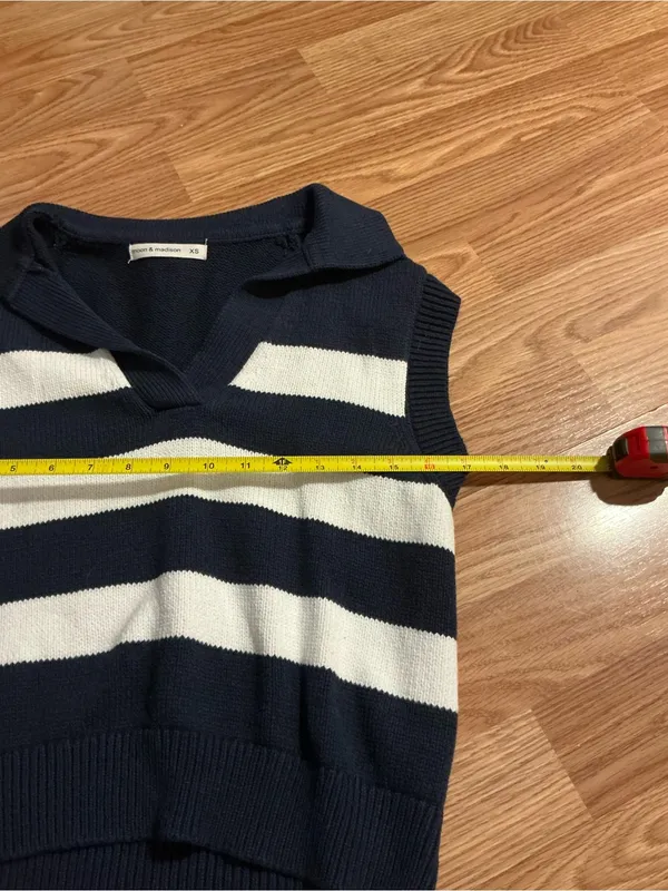 Moon & Madison Navy & White Striped Collared V‑Neck Knit Sleeveless Sweater - Image 4