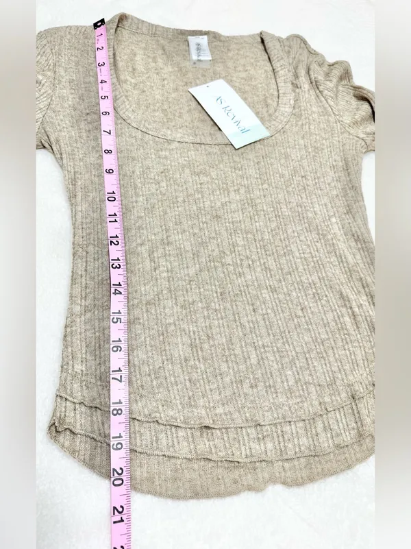 Altar'd State Rival Beige Ribbed Scoop-Neck Long Sleeve Top Size Small - Image 9