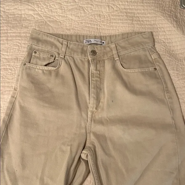 Zara Cream Jeans with Frayed Hem - Image 5