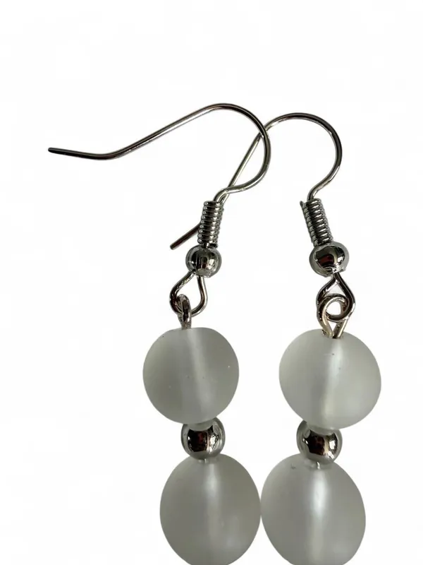 Handmade Frosted Bead Feather Earrings - Image 4