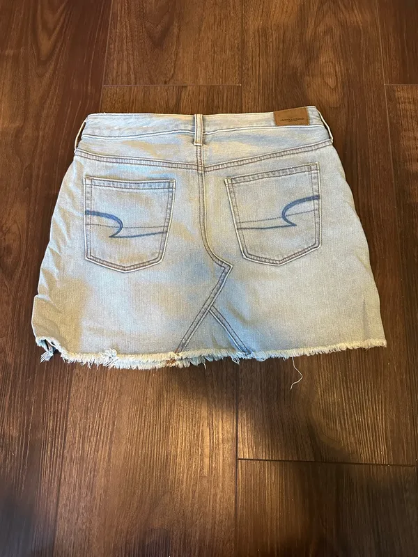 American Eagle Mini Denim Skirt - Image 2