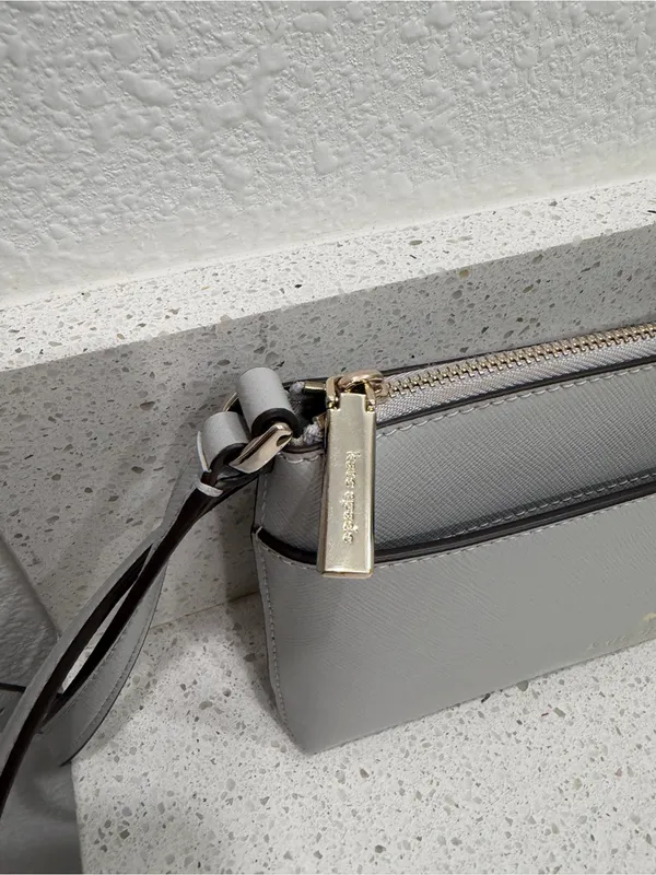 Kate Spade Grey Leather Crossbody Purse Women’s EUC - Image 3