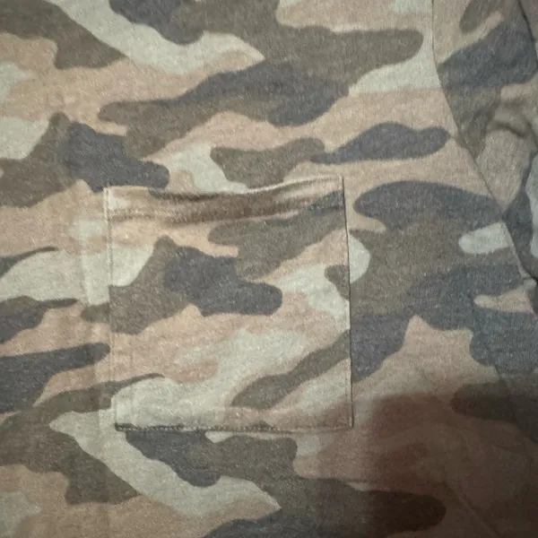 Arizona Jean Company Women’s Camo Short-Sleeve Pocket Tee - Olive/Black - Image 3