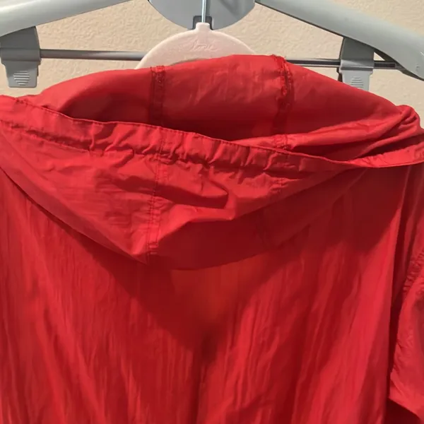Red cinched waist windbreaker Size undefined - Image 5