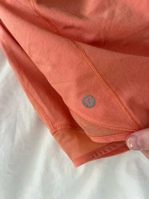 Lululemon Shorts Hotty Hot 4" - Image 2