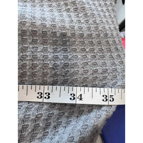 Out From Under Urban Outfitters Grey Waffle‎ Knit Button Front Long Sleeve Top M - Image 6