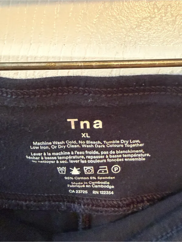 Aritzia Tna Cotton Low Rise Leggings in Black - Image 5