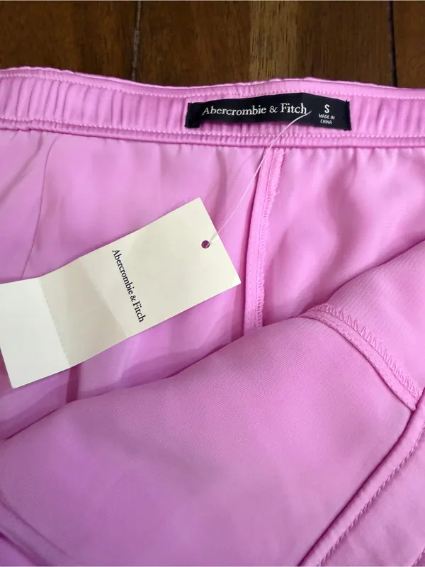 NWT Abercrombie & Fitch Satin Draped Mini Skort Pink Size S - Image 5