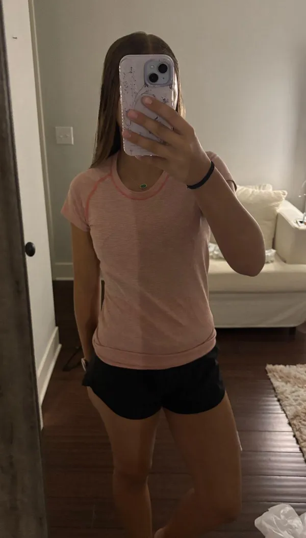 Pink Lululemon Swiftly Tech - Image 5