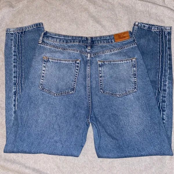 BDG Mom Jean - Image 4