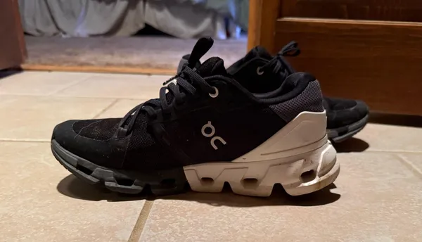 On Cloud Shoes - Image 2