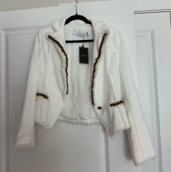 Elegant White Blazer with Black and Gold Details - Image 2