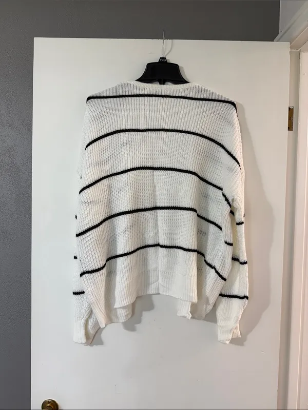 Cozy Casual White Open-Front Cardigan with Black Stripes - Image 5