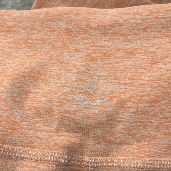 Beyond Yoga Peach Orange Spacedye Caught in the Midi Leggings Size Large Workout - Image 8
