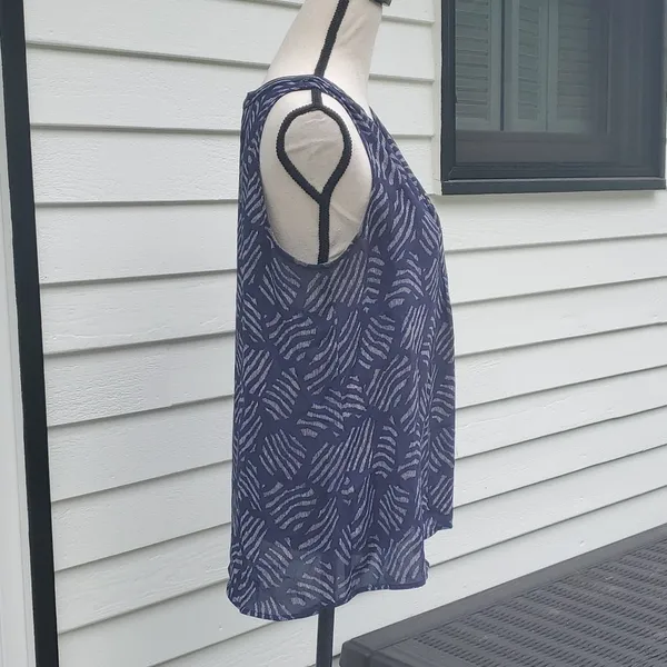 Loft Sleeveless V-Neck Top - Image 3