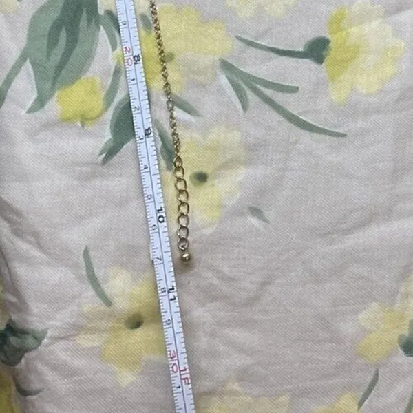 AVON Vintage SP Pink Daisy Open Back Rhinestones Gold Tone Bracelet 10.5 Inch - Image 8