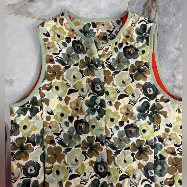 Free Assembly Yellow and Green Sleeveless Boxy Tank Top with Mandarin Collar - Image 2