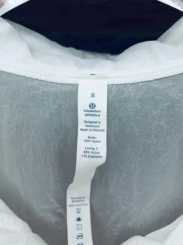 Lululemon Right as rain. - Image 6
