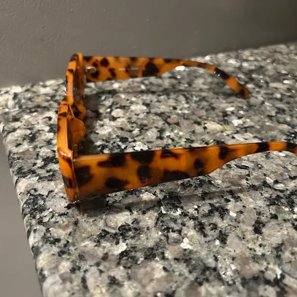 Tortoise Shell Sunglasses Brown - Image 6