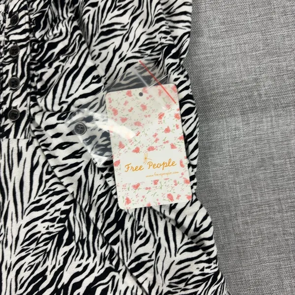 Free People Tank Top Womens M Black White V-Neck Sleeveless Zebra Print - Image 6