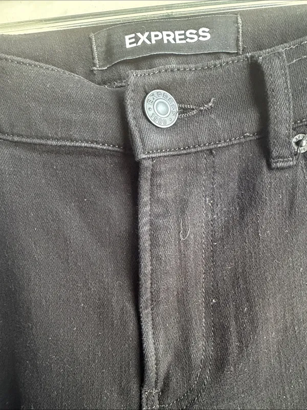 Express Black High-Rise Women's Distressed Jeans - Image 3
