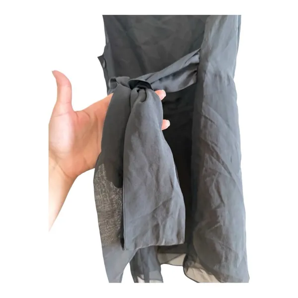 The Limited 100% Silk Gray Babydoll V Neck Tank Top Blouse Size Small - Image 6