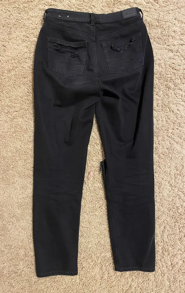 American Eagle Ripped Mom Jeans Black - Image 2