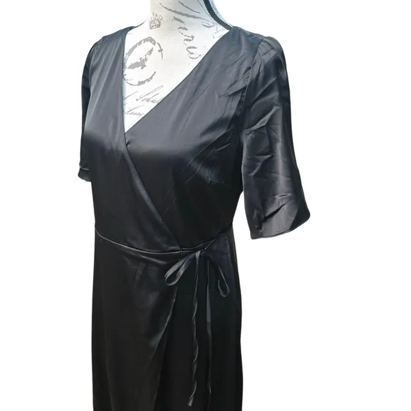 Baltic Born NWOT Vara Satin Maxi‎ Wrap Dress Black Evening Cocktail Size Small - Image 4