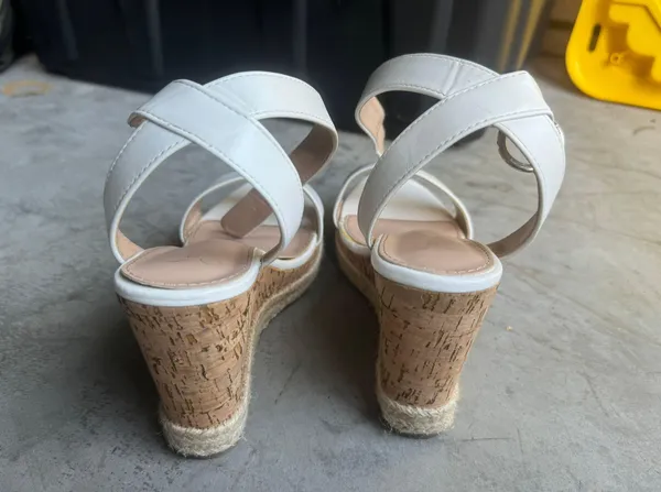 White Cork Wedges Size 8.5 - Image 3