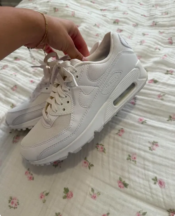 Nike Air Max 90 Women’s - Image 3