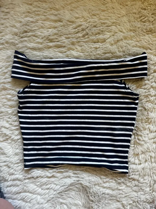 Target Off-The-Shoulder Top - Image 2
