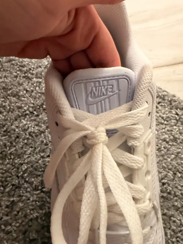 Nike Air Max 270 Shoes - Image 8