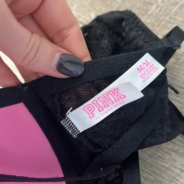 Victoria’s Secret PINK Black Lacey Padded Bra Size Medium - Image 4