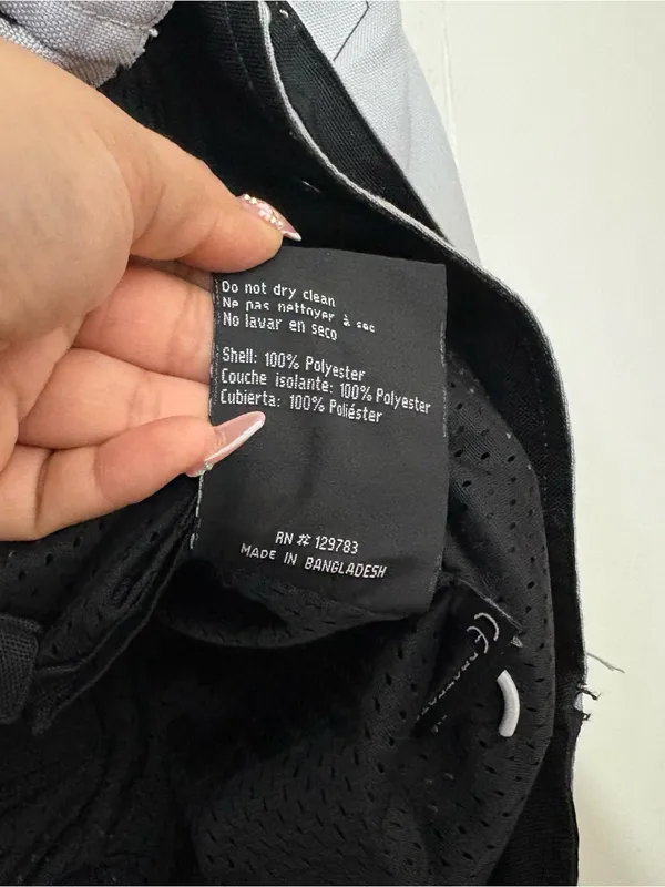 Pre-owned L.A. Idol black skinny jeans in good condition. Features a faded black - Image 15