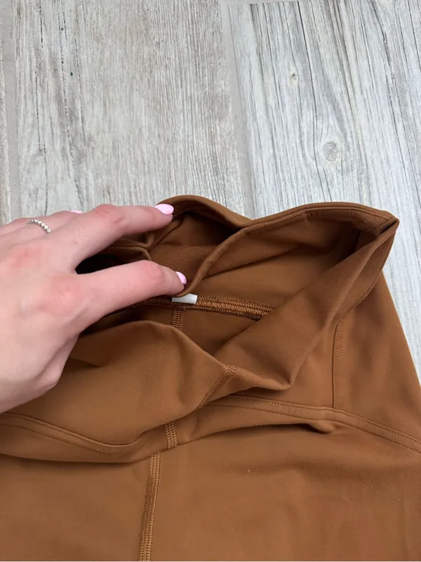 Lululemon InStill High-Rise Tight 25" Roasted Brown Size 4 Gently Used - Image 6