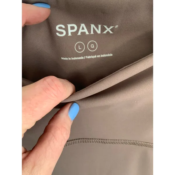 Spanx‎ cropped leggings size large - Image 2