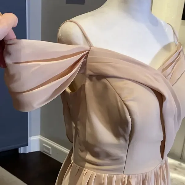 Women’s Chiffon Off the Shoulder Formal Gown Medium NWOT - Image 4