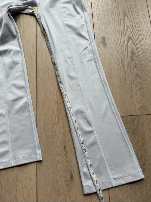 Frankie’s Bikinis Active Zippy High Waist Flare Legging Icy Grey Size Small NWOT - Image 9