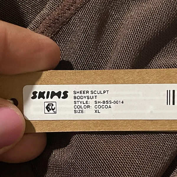 SKIMS Sheer sculpt open bust bodysuit SZ XL - Image 5