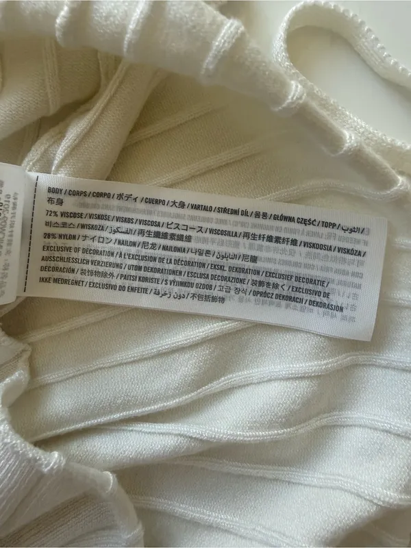 Abercrombie & Fitch Cream Ribbed Cardigan and Cropped Camisole Set Size Medium - Image 6