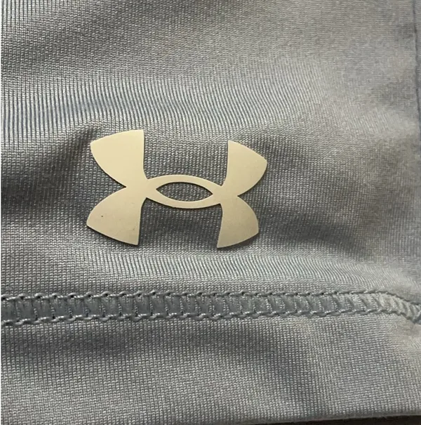 Under Armour Women’s Shirt HeatGear - Image 6