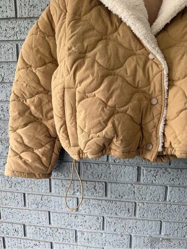 ASTR The Label Nadine Quilted Faux Shearling Jacket Tan Size Medium - Image 6